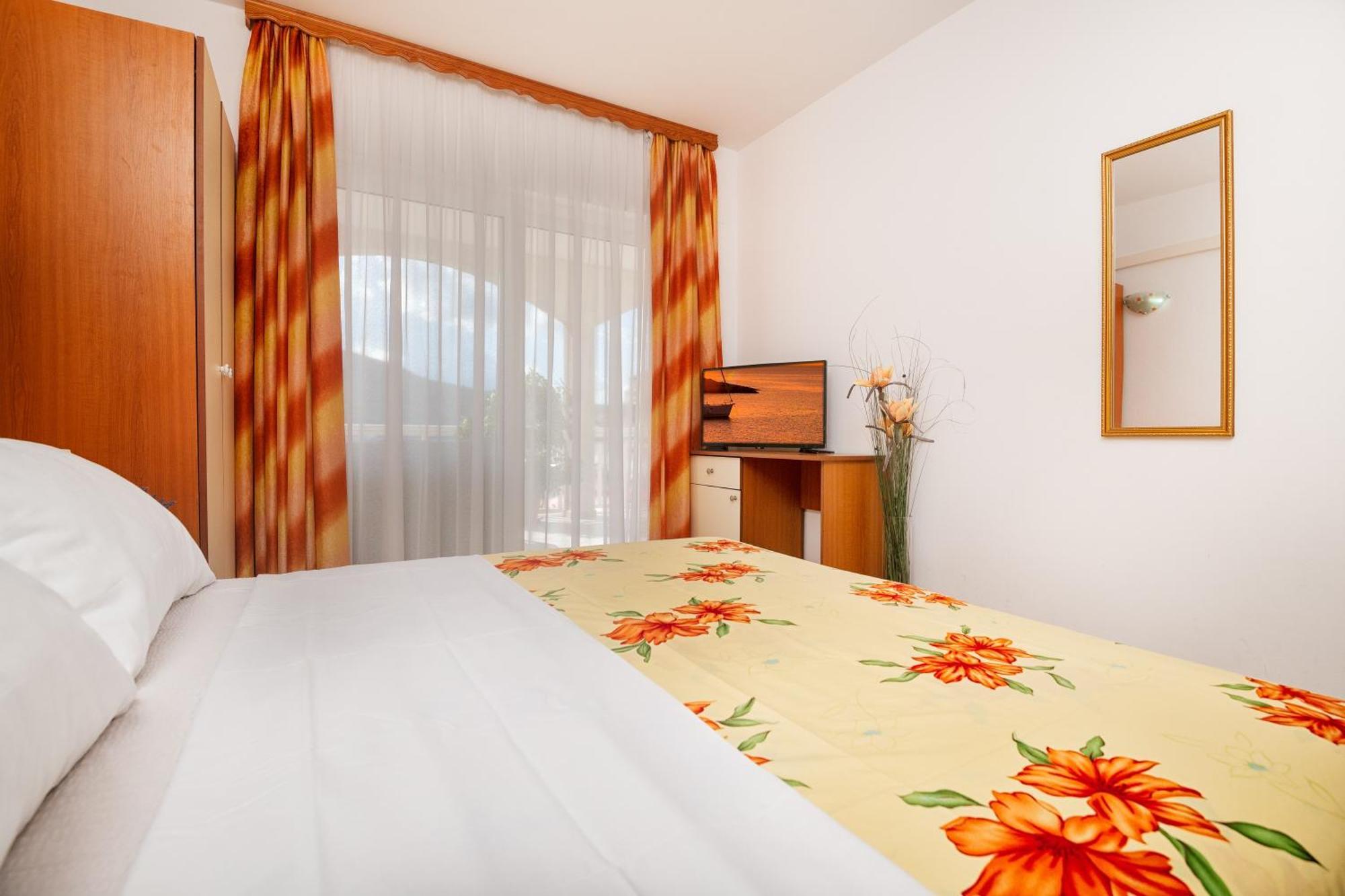 Apartments Matej Neum Room photo