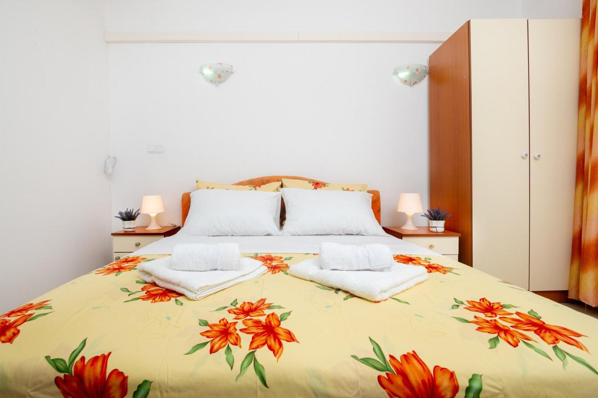 Apartments Matej Neum Room photo