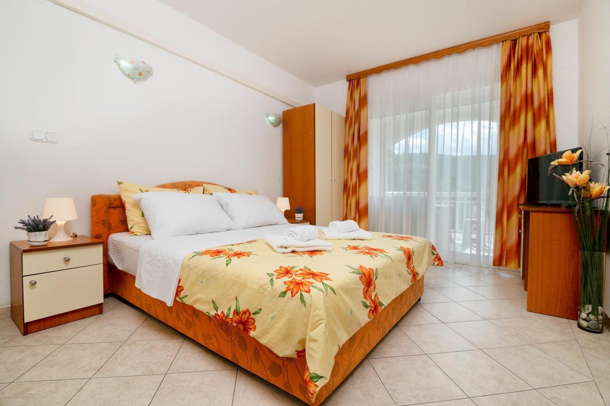 Apartments Matej Neum Room photo
