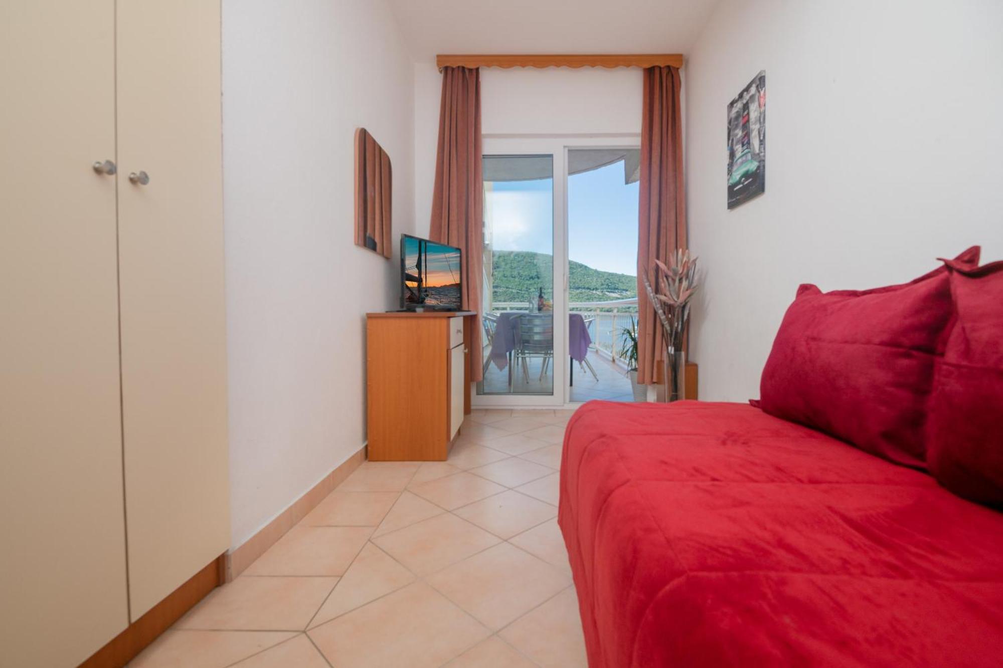 Apartments Matej Neum Room photo